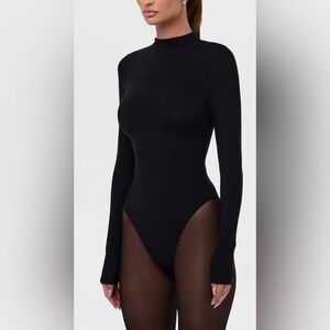 naked wardrobe Black Long-Sleeve Mock Neck Bodysuit